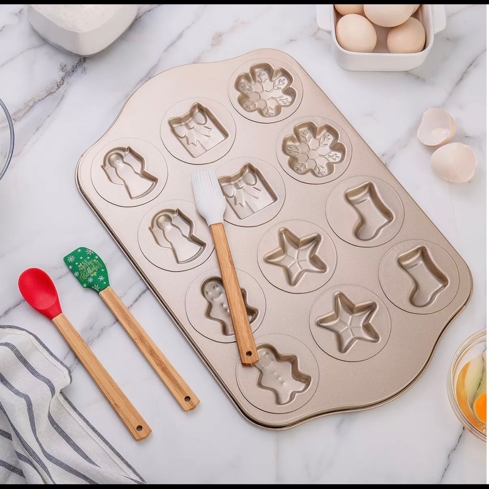 ENCHANTE 4-Pc. Baking Set for Christmas baking - Picture 2 of 3